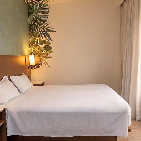 Ibis Styles Curitiba Aeroporto Hotel Sao Jose dos Pinhais Bagian luar foto