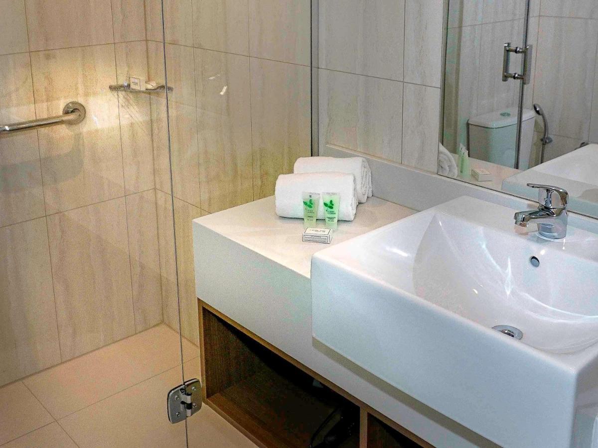 Ibis Styles Curitiba Aeroporto Hotel Sao Jose dos Pinhais Bagian luar foto