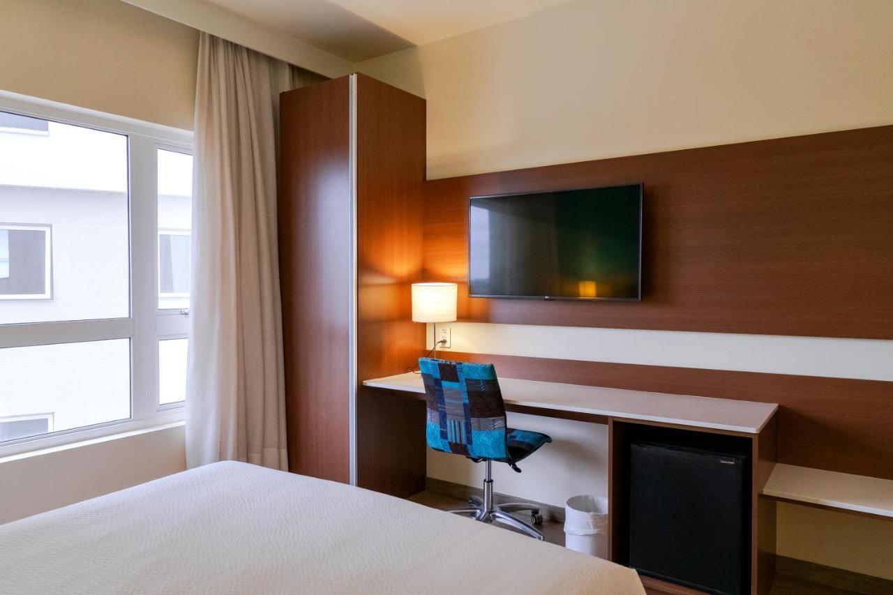 Ibis Styles Curitiba Aeroporto Hotel Sao Jose dos Pinhais Bagian luar foto