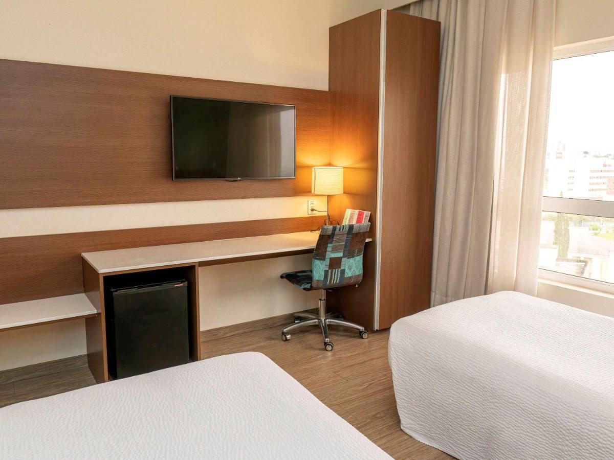 Ibis Styles Curitiba Aeroporto Hotel Sao Jose dos Pinhais Bagian luar foto
